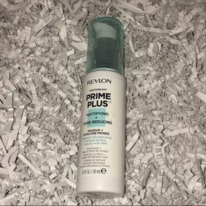 Revlon Prime Plus (mattifying + pore reducing)